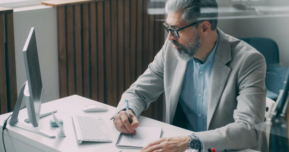how to write a job description that attracts top talent